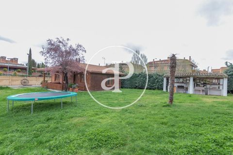 Villa en Madrid, Madrid, Madrid - € 2.500.000 | Ref: VMO2203009 - photo 27