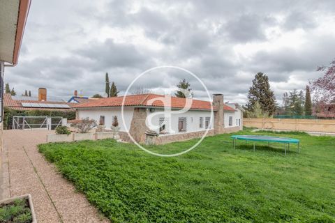 Villa en Madrid, Madrid, Madrid - € 2.500.000 | Ref: VMO2203009 - photo 41
