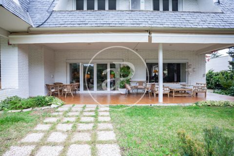 Villa i Madrid, Madrid, Madrid - € 3.000.000 | Ref: VM2311037 - foto 1