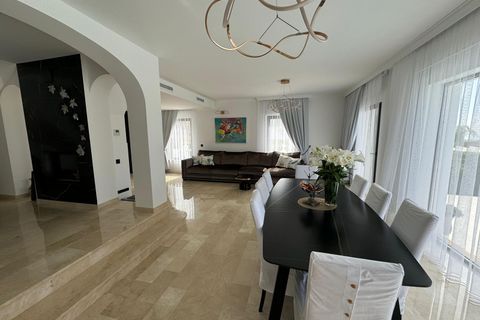 Villa i Finestrat, Alicante, Finestrat - € 1.300.000 | Ref: NO5362 - foto 11