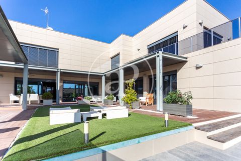 Villa a Valencia, Valencia, Valencia - € 1.900.000 | Ref: VV2211053 - foto 1