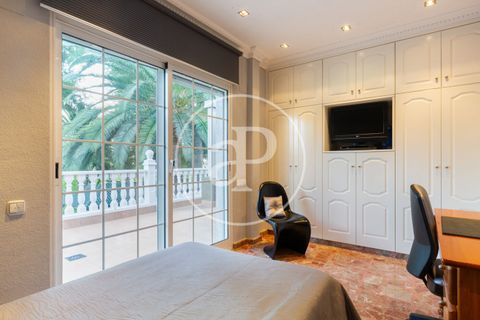 Villa i Elda, Alicante, Elda - € 900.000 | Ref: VV2403039 - foto 27