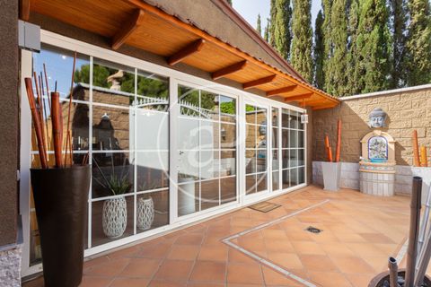 Villa i Elda, Alicante, Elda - € 900.000 | Ref: VV2403039 - foto 35