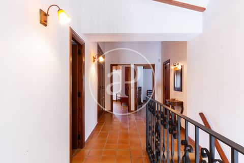 Farm hus i Utiel, Valencia, Utiel - € 1.350.000 | Ref: VV2407046 - foto 16