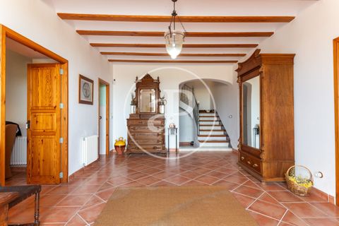 Farm hus i Utiel, Valencia, Utiel - € 1.900.000 | Ref: VV2407052 - foto 9