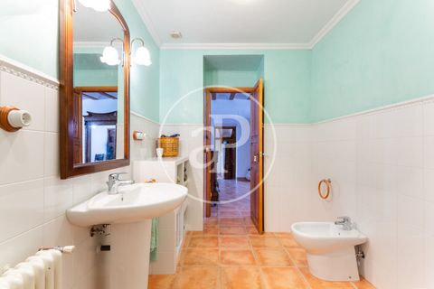 Farm hus i Utiel, Valencia, Utiel - € 1.900.000 | Ref: VV2407052 - foto 21