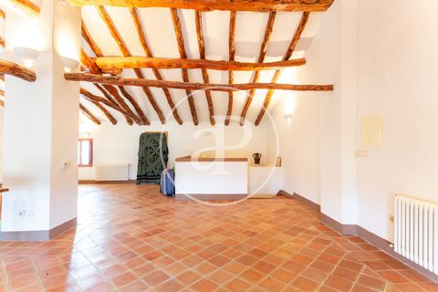 Farm hus i Utiel, Valencia, Utiel - € 1.900.000 | Ref: VV2407052 - foto 32