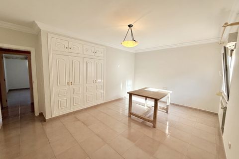 Villa a La Sella, Alicante, La Sella - € 965.000 | Ref: NCBL8409 - foto 5