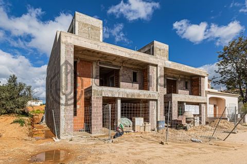 Villa i Alvor, Faro, Alvor - € 780.000 | Ref: City-24-62C - foto 1