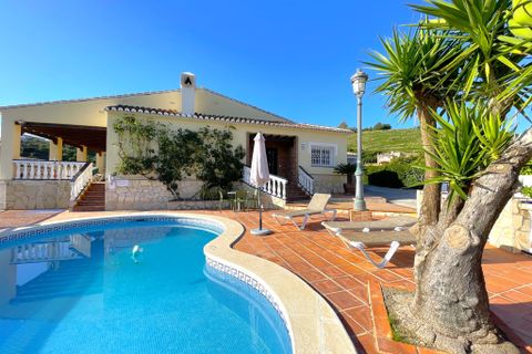 Villa i Nerja, Malaga, Nerja - € 1.260.000 | Ref: A4U2446 - foto 3