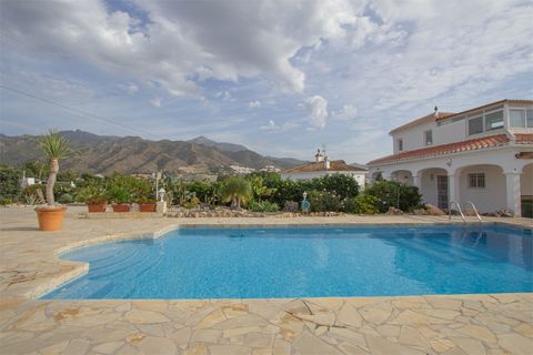 Villa i Nerja, Malaga, Nerja - € 650.000 | Ref: 10781-AF4289 - foto 6