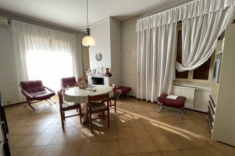 Villa i Suzzara, Mantua, Suzzara - € 300.000 | Ref: 1025 - foto 10