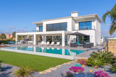 Villa i Lagoa, Faro, Lagoa - € 2.395.000 | Ref: EAV-3952 - foto 1