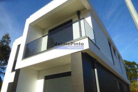 Villa i Espinho, Aveiro, Espinho - € 595.000 | Ref: 9657_M - foto 1