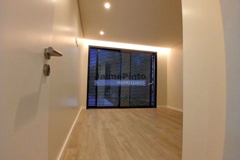 Villa i Espinho, Aveiro, Espinho - € 595.000 | Ref: 9657_M - foto 6