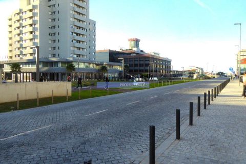 Helårsgrund i Espinho, Aveiro, Espinho - € 1.050.000 | Ref: 9658_T - foto 3