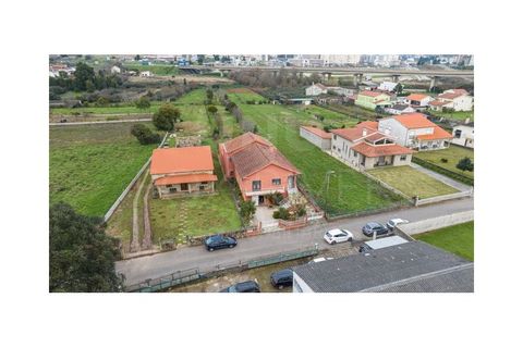 Villa i Valenca, Viana do Castelo, Valenca - € 400.000 | Ref: F1-03-55 - foto 1