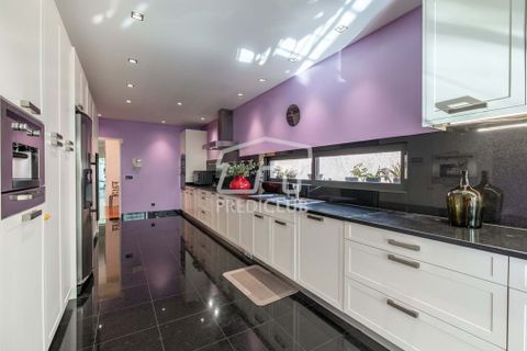 Villa i Funchal, Madeira, Funchal - € 3.500.000 | Ref: 9914-RJC - foto 2