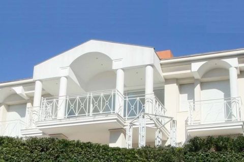 Villa i Nice, Alpes-Maritimes, Nice - € 3.580.000 | Ref: 85579050 - foto 13