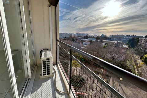 Lejlighed i Marseille, Bouches-du-Rhone, Marseille - € 95.000 | Ref: DV10000379 - foto 3