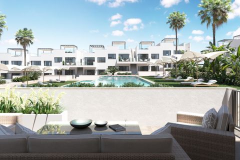 Villa i Torrevieja, Alicante, Torrevieja - € 304.900 | Ref: TO250003 - foto 2