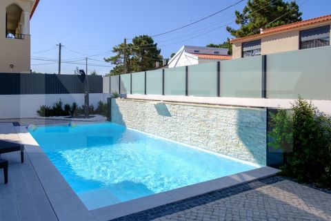 Villa a Almada, Setubal, Almada - € 1.000.000 | Ref: 313.000.002 - foto 2