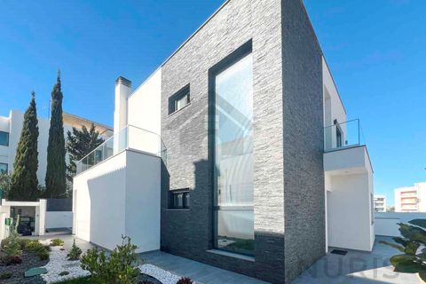 Villa i Portimao, Faro, Portimao - € 1.200.000 | Ref: NU_5719 - foto 1