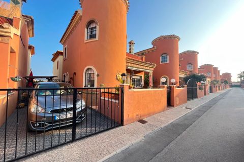 Villa a Orihuela, Alicante, Orihuela - € 215.000 | Ref: C-1145 - foto 2