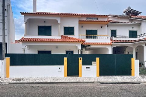 Villa a Entroncamento, Santarem, Entroncamento - € 450.000 | Ref: SF-SAFTI:008362 - foto 2