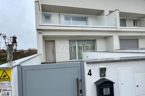 Villa i Aveiro, Aveiro, Aveiro - € 449.900 | Ref: ZMPT573138 - foto 2