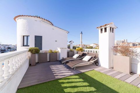 Villa a Empuriabrava, Gerona, Empuriabrava - € 699.000 | Ref: 111829 - foto 3