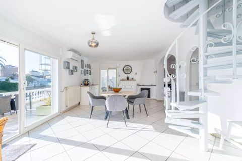 Villa a Empuriabrava, Gerona, Empuriabrava - € 699.000 | Ref: 111829 - foto 11