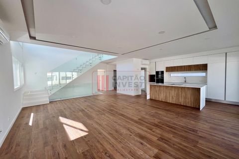 Villa i Almada, Setubal, Almada - € 930.000 | Ref: 1050CC - foto 17