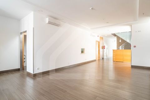 Erhvervsejendom i Buarcos, Coimbra, Buarcos - € 825.000 | Ref: 2503 - foto 15