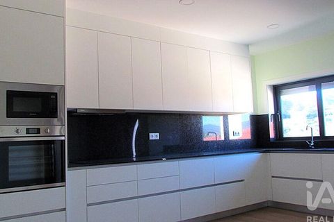 Byhus i Arcos de Valdevez, Viana do Castelo, Arcos de Valdevez - € 290.000 | Ref: 135269 - foto 4