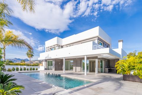 Villa i Moraira, Alicante, Moraira - € 2.400.000 | Ref: W-02XB50 - foto 1