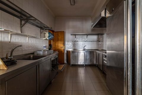 L'establiment comercial a Pernes, Santarem, Pernes - € 100.000 | Ref: LOJ/0828 - foto 4