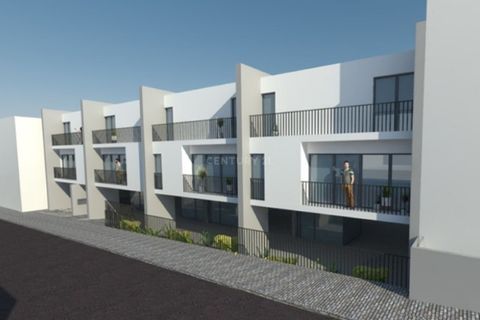 Helårsgrund i Amadora, Lisbon, Amadora - € 299.500 | Ref: C0223-07728 - foto 3