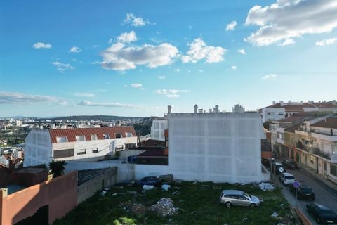 Helårsgrund i Amadora, Lisbon, Amadora - € 299.500 | Ref: C0223-07728 - foto 6