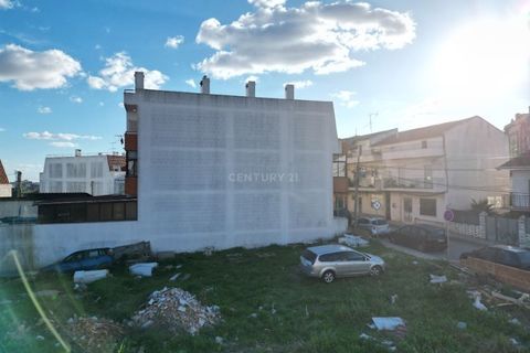 Helårsgrund i Amadora, Lisbon, Amadora - € 299.500 | Ref: C0223-07728 - foto 9