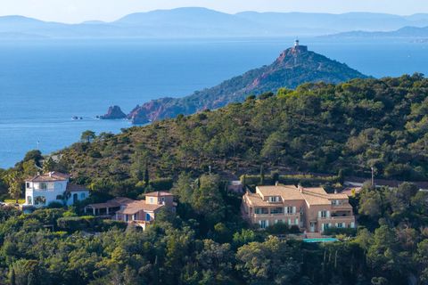 Villa i Saint-Raphael, Var, Saint-Raphael - € 1.799.000 | Ref: HH-15659284 - foto 10