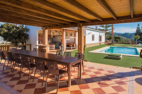Villa i Malaga city, Malaga, Malaga city - € 850.000 | Ref: MLG54027 - foto 1