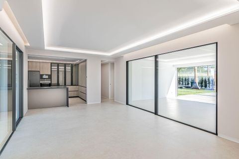 Villa a Marbella, Malaga, Marbella - € 2.850.000 | Ref: DPIe34457 - foto 3