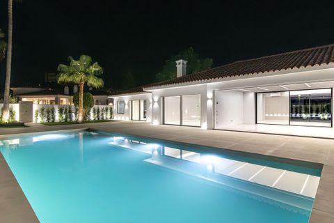 Villa a Marbella, Malaga, Marbella - € 2.850.000 | Ref: DPIe34457 - foto 8