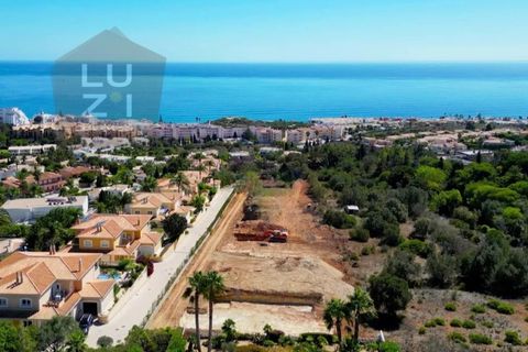 Villa i Luz, Faro, Luz - € 1.350.000 | Ref: DH25006 - foto 11