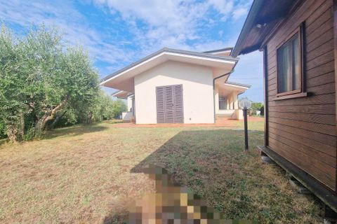 Villa a Montecarlo, Lucca, Montecarlo - € 360.000 | Ref: a6551rv2383179a - foto 10