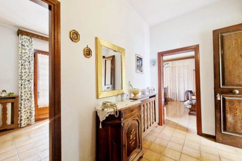 Villa a Montecarlo, Lucca, Montecarlo - € 360.000 | Ref: a6551rv2383179a - foto 20