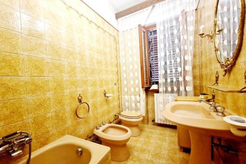 Villa a Montecarlo, Lucca, Montecarlo - € 360.000 | Ref: a6551rv2383179a - foto 23