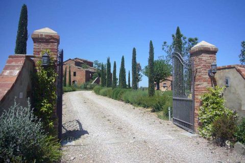 Farm hus i Cortona, Arezzo, Cortona - € 1.200.000 | Ref: a1190rc16182 - foto 12