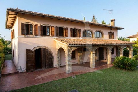 Farm hus i Deruta, Perugia, Deruta - € 650.000 | Ref: a1190rc79790 - foto 19